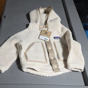Patagonia Off-White Fleece Jacket with Tan Trim